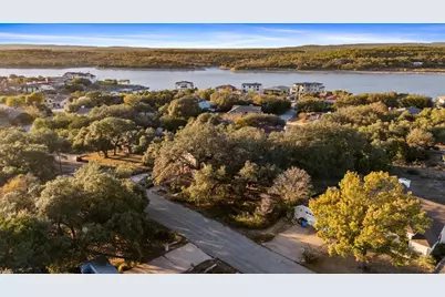 21826 Tallahassee Avenue, Lago Vista, TX 78645 - Photo 15