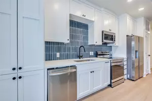 3000 Duval St, Austin, TX 78705 - Photo 3