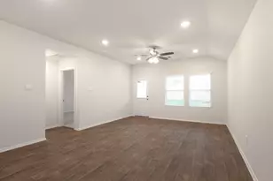 136 Granary Dr, Uhland, TX 78640 - Photo 11