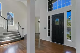 10305 Scull Creek Dr, Austin, TX 78730 - Photo 3
