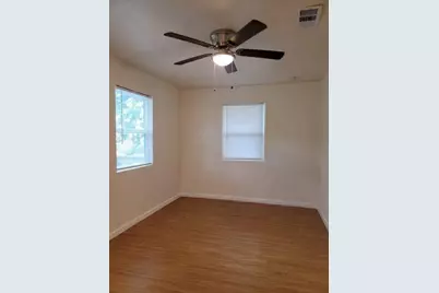 1410 Singleton Avenue, Austin, TX 78702 - Photo 5