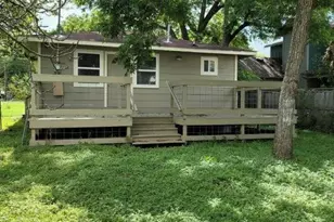 1410 Singleton Ave, Austin, TX 78702 - Photo 7