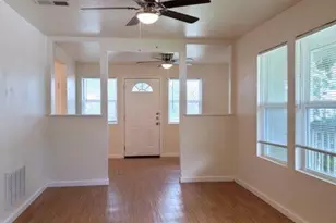 1410 Singleton Ave, Austin, TX 78702 - Photo 1