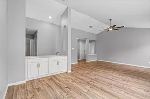 2209 Cedar Branch Dr, Austin, TX 78727 - Photo 5