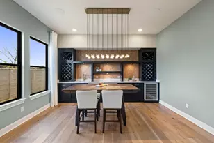 1300 Shelby Ln, Georgetown, TX 78628 - Photo 7