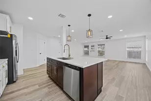 602 Firethorn Ln, Round Rock, TX 78664 - Photo 9
