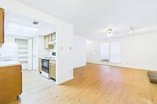 8502 Lyndon Ln, Austin, TX 78729 - Photo 9