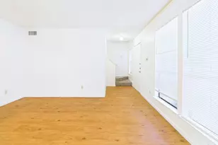 8502 Lyndon Ln, Austin, TX 78729 - Photo 5