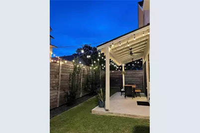2002 E 9th Street #2, Austin, TX 78702 - Photo 23