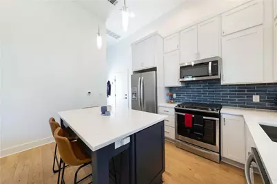 2002 E 9th Street #2, Austin, TX 78702 - Photo 11