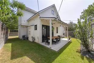2002 E 9th St, Austin, TX 78702 - Photo 21