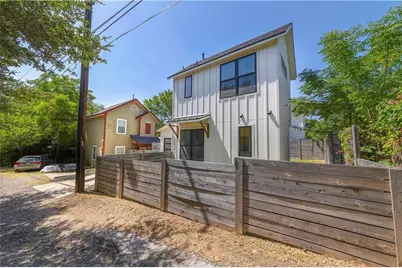 2002 E 9th Street #2, Austin, TX 78702 - Photo 27