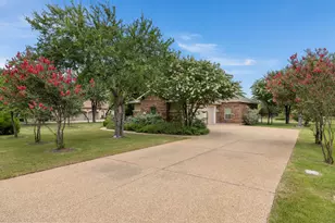 174 Estrella Crossing, Georgetown, TX 78628 - Photo 3