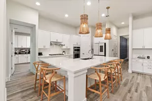 207 Lodestone Ln, Austin, TX 78738 - Photo 9