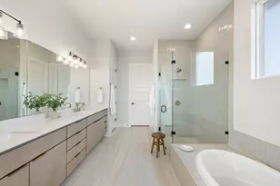221 McMillian Dr, Liberty Hill, TX 78642 - Photo 23