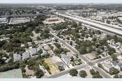 7512 Providence Avenue, Austin, TX 78752 - Photo 13