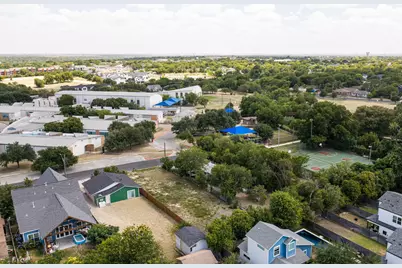 7512 Providence Avenue, Austin, TX 78752 - Photo 11