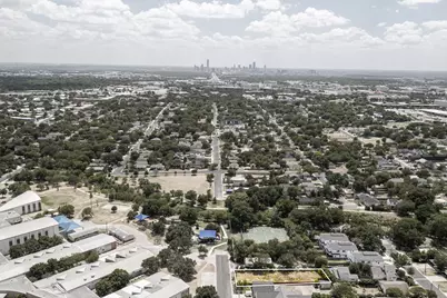 7512 Providence Avenue, Austin, TX 78752 - Photo 3