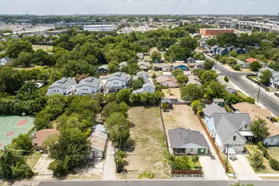 7512 Providence Avenue, Austin, TX 78752 - Photo 1