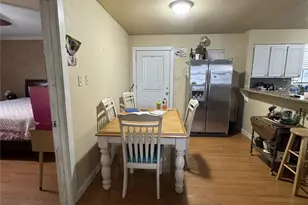 636 E Kempner St, Mabank, TX 75147 - Photo 13