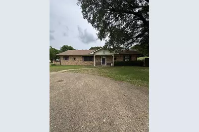 636 E Kempner Street, Mabank, TX 75147 - Photo 1