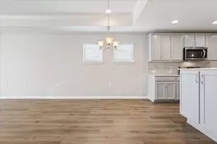 105 Comal Ln, Georgetown, TX 78633 - Photo 11