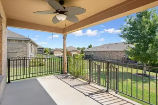 105 Comal Ln, Georgetown, TX 78633 - Photo 25