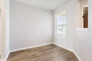 105 Comal Ln, Georgetown, TX 78633 - Photo 7