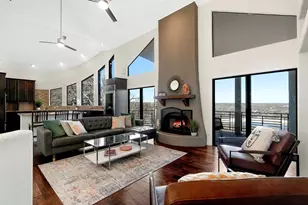 13902 Panorama Dr, Austin, TX 78732 - Photo 19