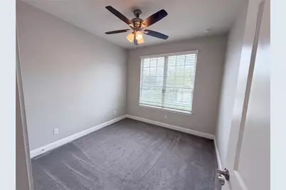 306 Duroc Drive, Hutto, TX 78634 - Photo 11