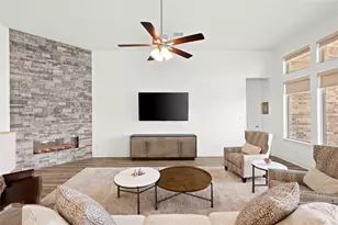 101 Bosco Rd, Hutto, TX 78634 - Photo 9