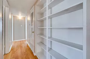 307 E 31st St, Austin, TX 78705 - Photo 11