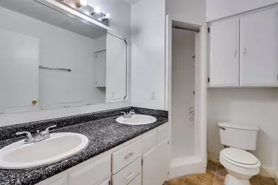 307 E 31 Street #205, Austin, TX 78705 - Photo 17