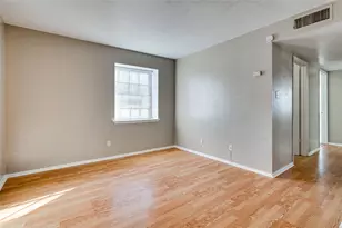 307 E 31st St, Austin, TX 78705 - Photo 7