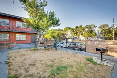 307 E 31 Street #205, Austin, TX 78705 - Photo 31