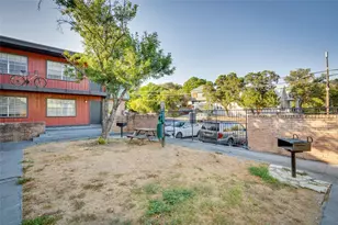 307 E 31st St, Austin, TX 78705 - Photo 31