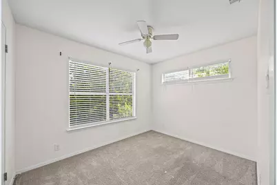 300 Blackson Avenue, Austin, TX 78752 - Photo 21
