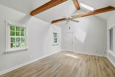 2000 Fountainwood Drive, Georgetown, TX 78633 - Photo 17