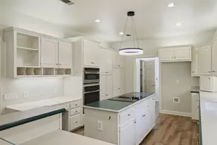 2000 Fountainwood Dr, Georgetown, TX 78633 - Photo 13