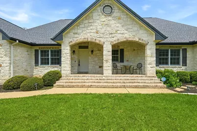 2000 Fountainwood Drive, Georgetown, TX 78633 - Photo 3