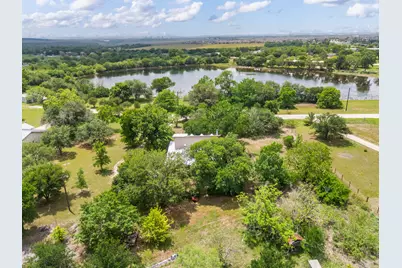 907 Horace Howard Drive, San Marcos, TX 78666 - Photo 5