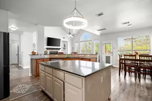 154 Old Settlers Dr, Bastrop, TX 78602 - Photo 3