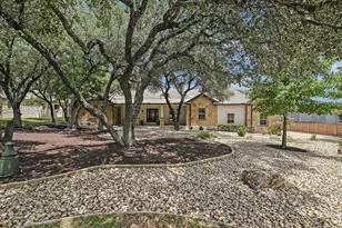 524 Highland Spring Ln, Georgetown, TX 78633 - Photo 3