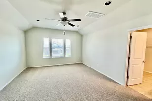 111 Living Reef Dr, San Marcos, TX 78666 - Photo 11