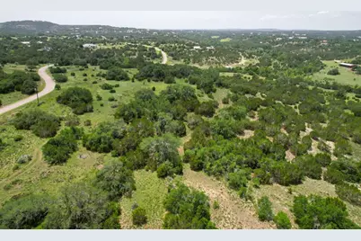 831 Hidden Creek Drive, Dripping Springs, TX 78620 - Photo 17