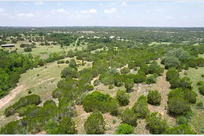 831 Hidden Creek Drive, Dripping Springs, TX 78620 - Photo 13