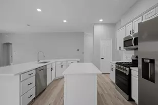 2600 Century Park Blvd, Austin, TX 78727 - Photo 17