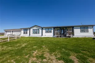 330 Cross Ln, Kyle, TX 78640 - Photo 1