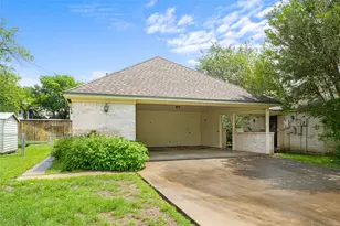 315 E Fannin St, La Grange, TX 78945 - Photo 33