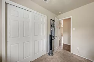 305 Creek Ledge Dr, Hutto, TX 78634 - Photo 25